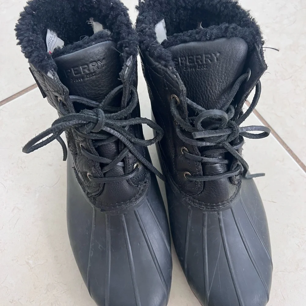 Sperry Duck Leather Boots Women's Black Quilted Winter Boots 9.5